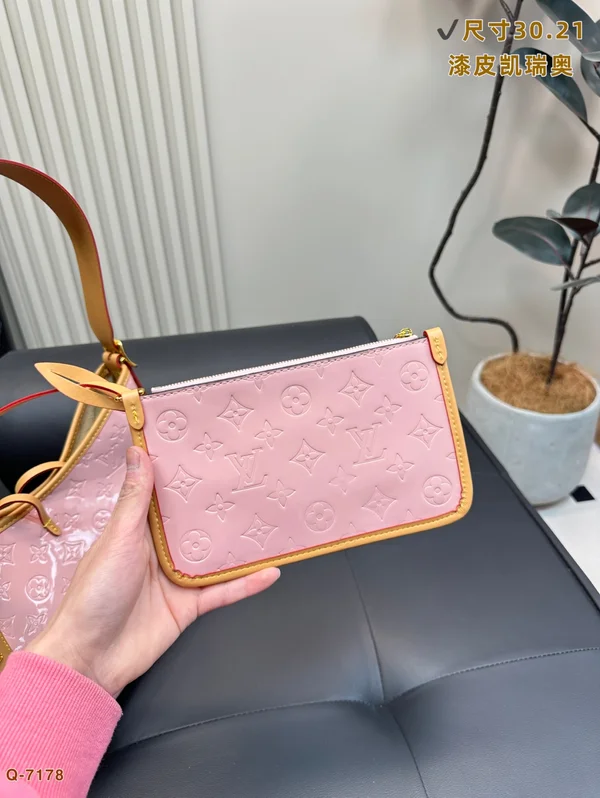 ルイヴィトン キャリーオールコピー