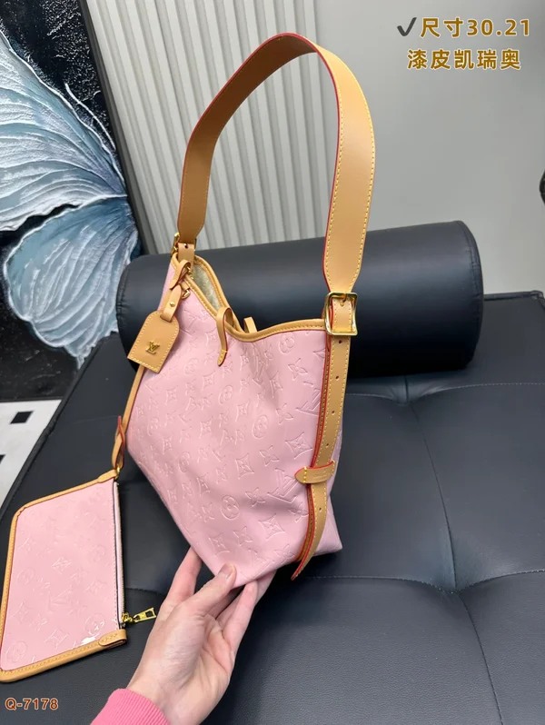 ルイヴィトン Carryall PM ピンク