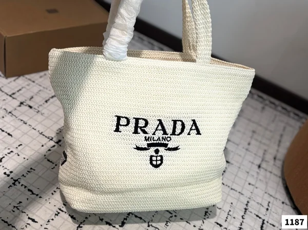 PRADAトートバッグ カゴバッグ