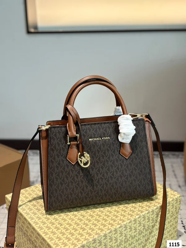 Michael Kors バッグ