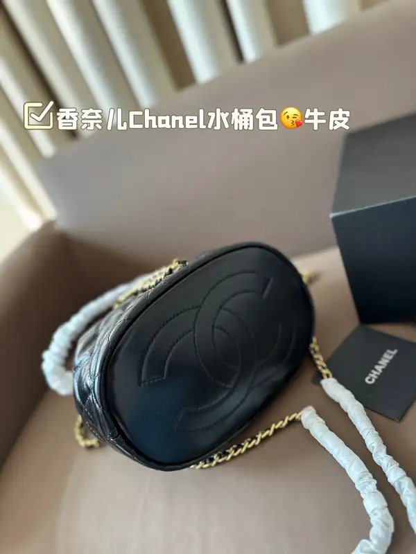 シャネル マトラッセ 巾着バッグ