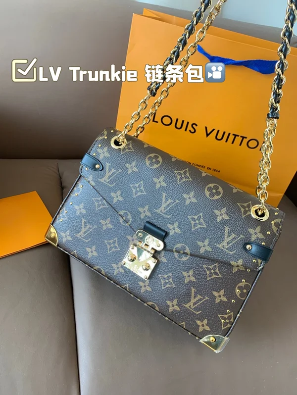 Louis Vuitton Trunkie ハンドバッグ