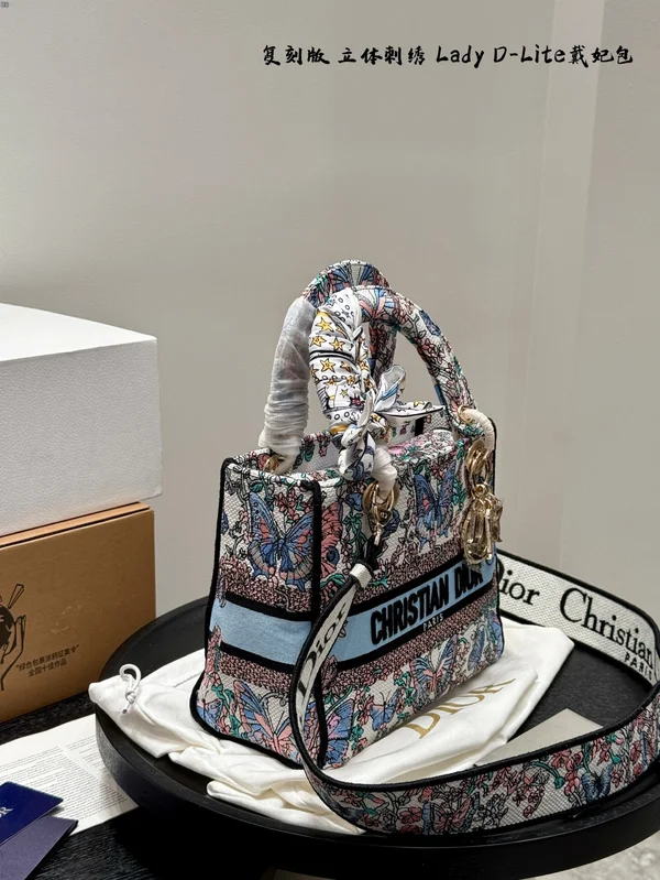 DIOR LADY D-LITE ショルダーバッグ