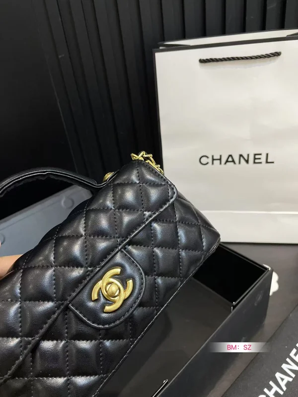 シャネル トップハンドル ミニバッグ