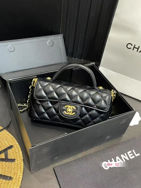 シャネルフラップ ミニ バッグ