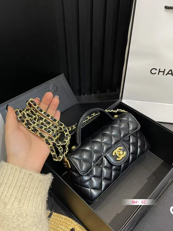 シャネル ココマーク チェーンショルダーバッグ