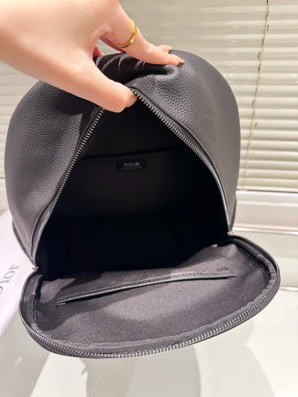 ディオールライダー リュック