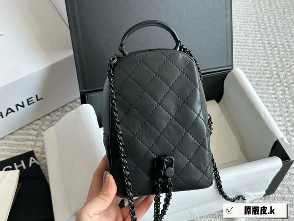 シャネル ミニ バックパック