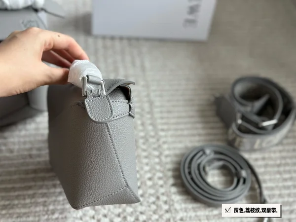 ロエベ パズル バッグ スモール