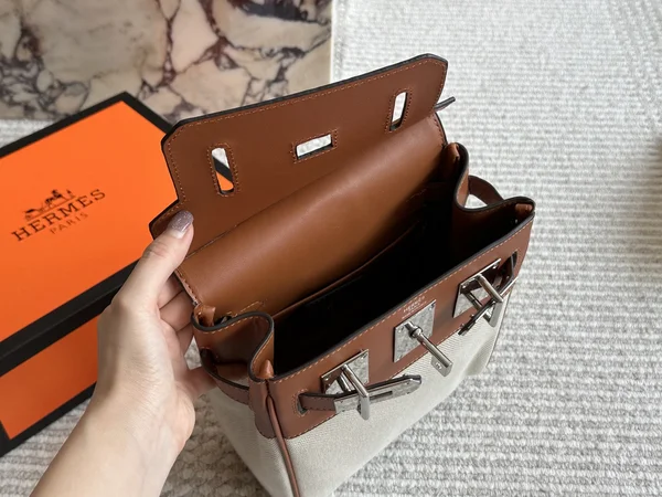 エルメス ケリー アッカド ボディバッグ