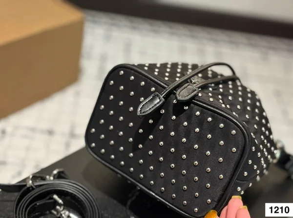 プラダ 巾着 バッグ レディース