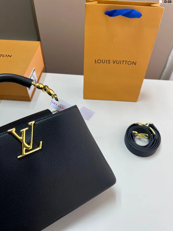 Louis Vuitton カプシーヌ BB ショルダーバッグ