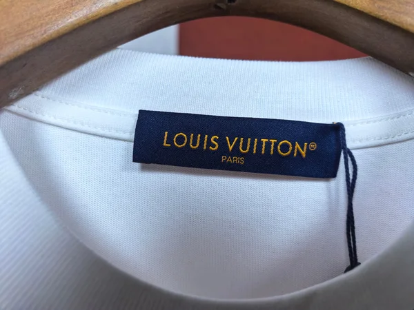 ルイヴィトン 衣料品