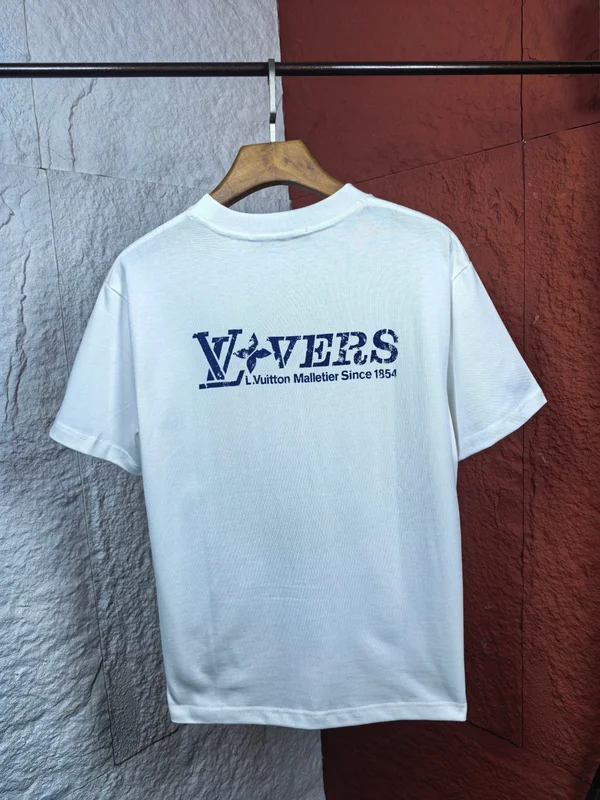 ルイヴィトン Tシャツ 1AHCKM