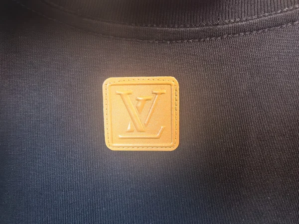 Vuitton Tシャツ ブラック