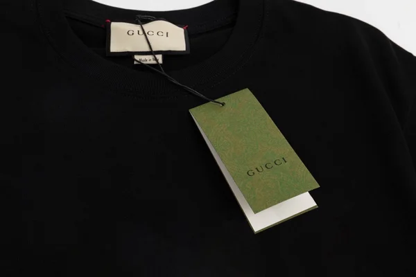 GUCCI丸首 Tシャツ
