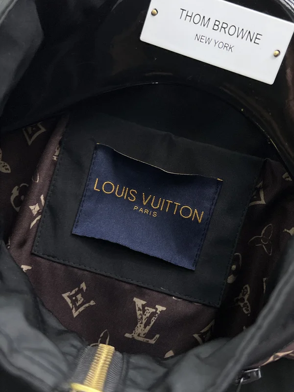 ルイヴィトン フルジップジャケットバイカラー