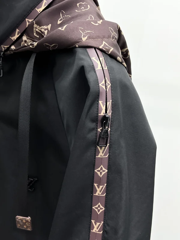 ルイヴィトン フルジップジャケットバイカラー