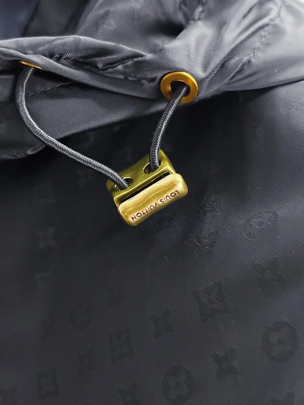 LOUIS VUITTON 秋服 ジャケット