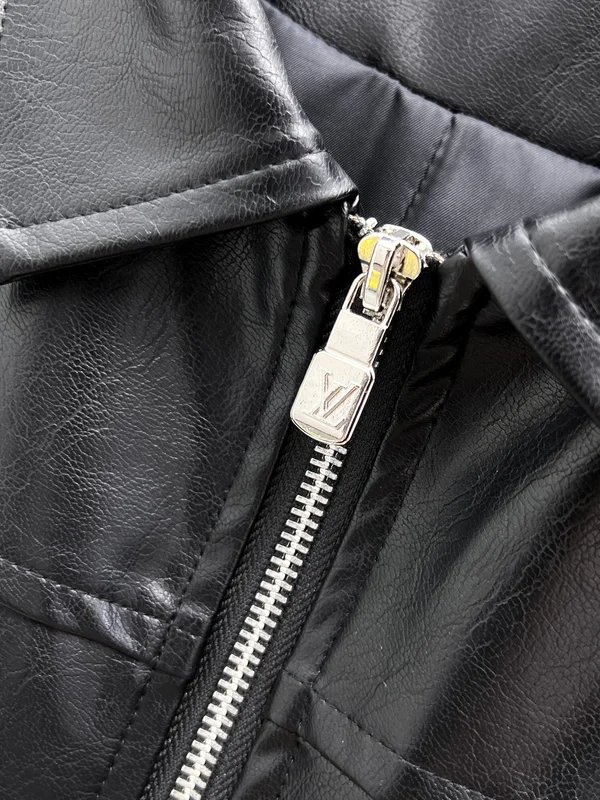 ルイヴィトン レザージャケット 新品