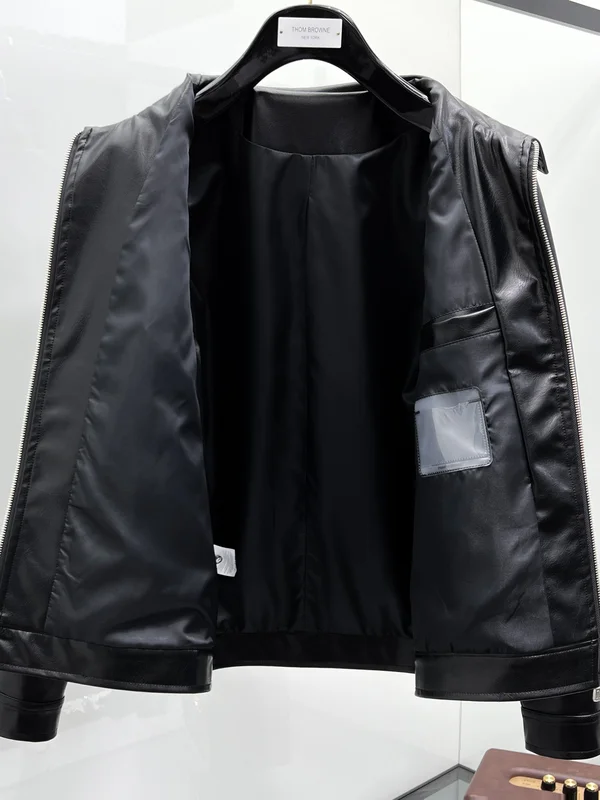 ルイヴィトン フルジップ ブルゾン ブラック