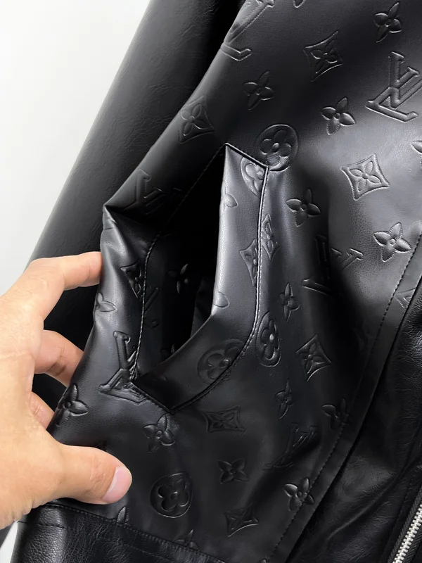 ルイヴィトン レザージャケット メンズ