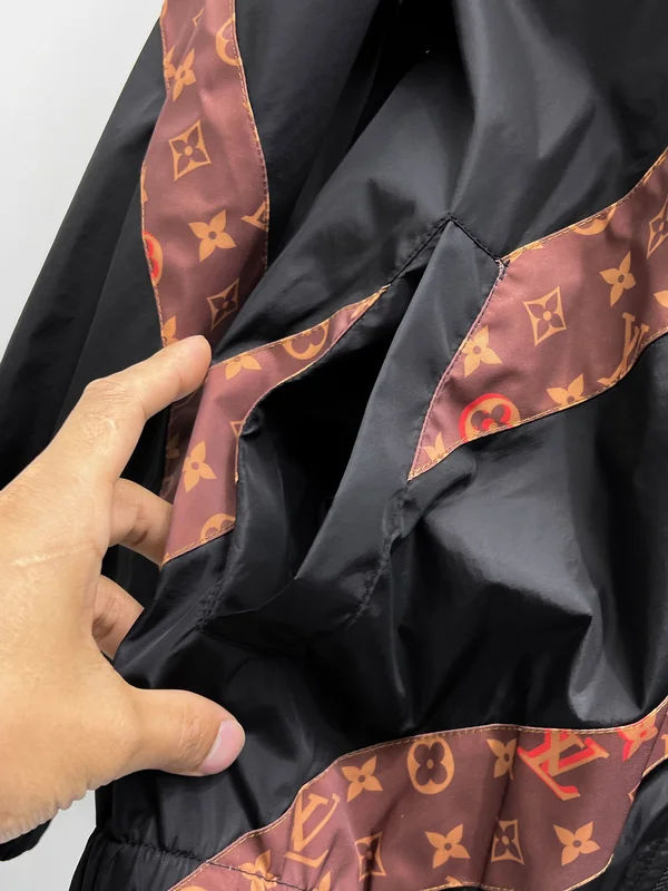 ルイヴィトン ジャケット 防水 防風