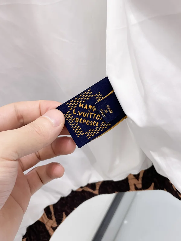 ルイヴィトン ナイロン パーカー