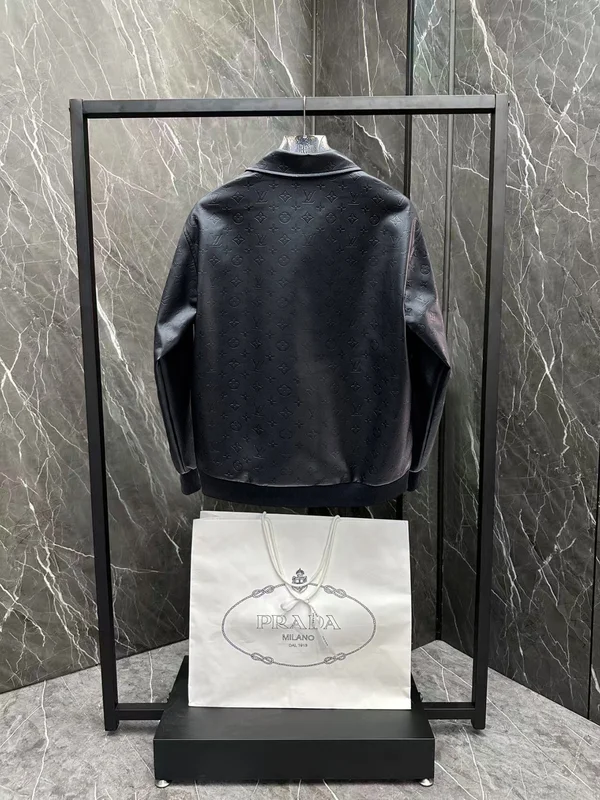 LOUIS VUITTON レザー ジャケット