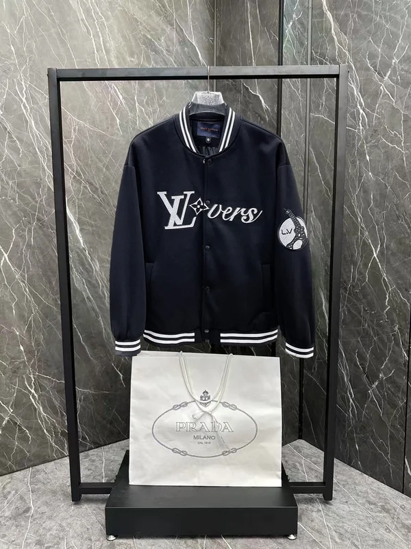 LOUIS VUITTON ベースボールジャケット