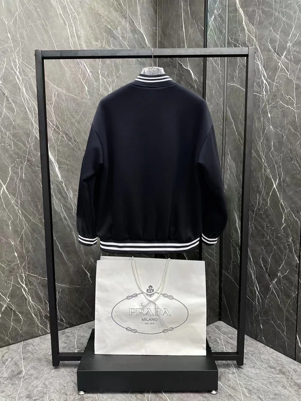 ルイヴィトン ノワール ジャケット