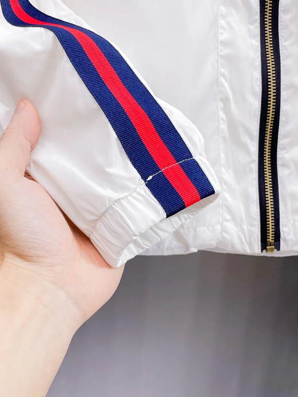 グッチ ナイロンジャケット