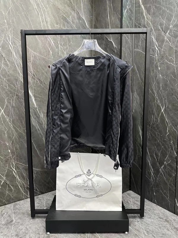 グッチ トップスパーカー