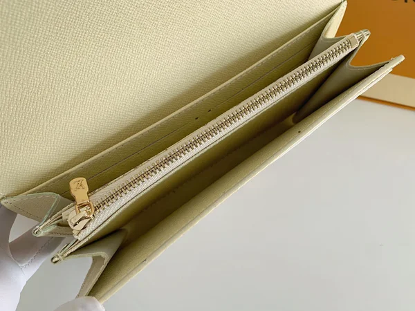 ルイヴィトン ダミエ ウォレット