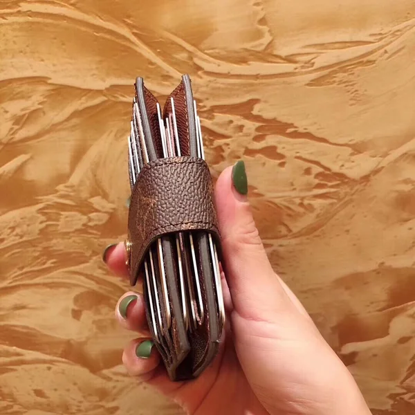 ルイヴィトン 財布