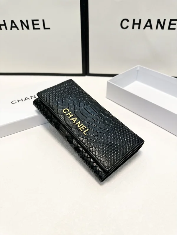 シャネル 長財布 黒