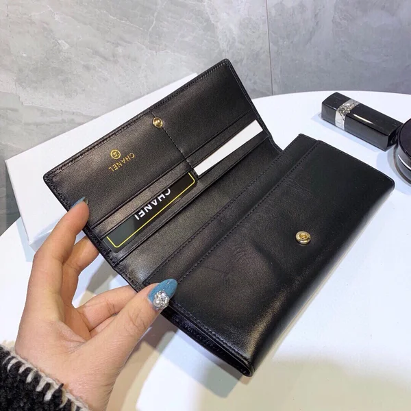 CHANEL CCマーク 長財布