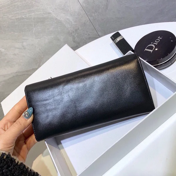 CHANEL CCマーク 二つ折り長財布