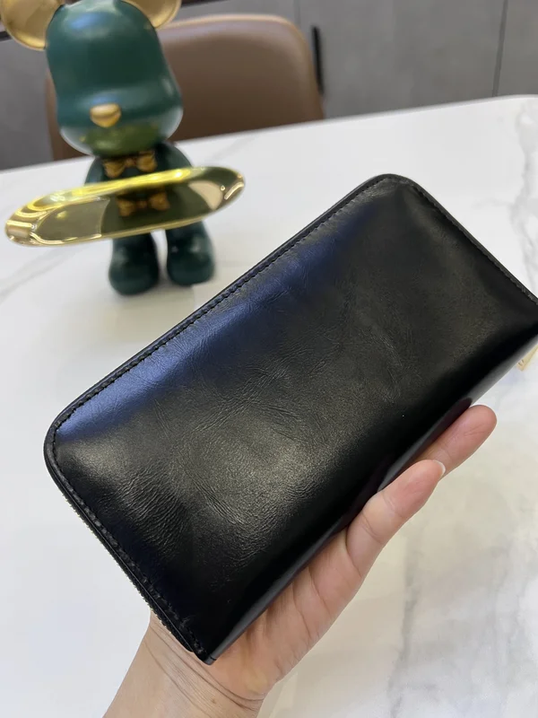 CHANEL ジッピーウォレット