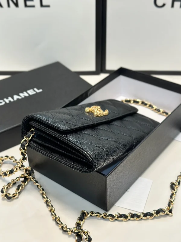 シャネル ショルダーバッグ レディース