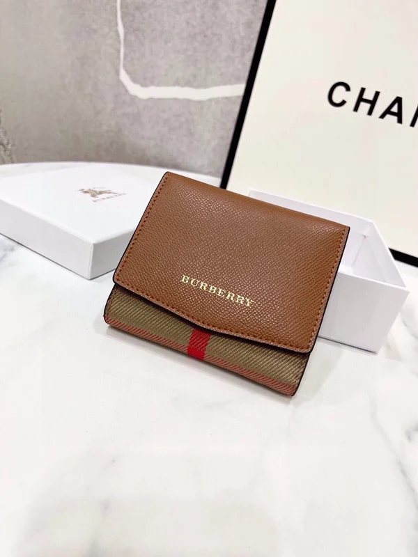 Burberry 三つ折り財布