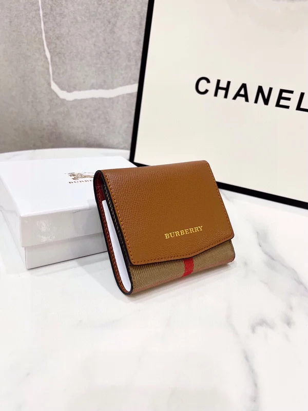 Burberry 短財布