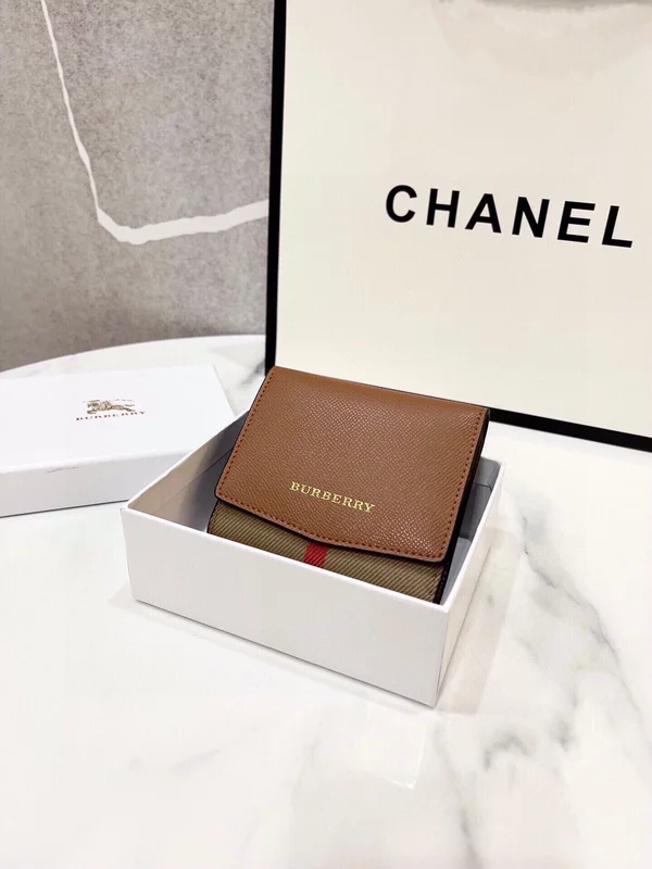 Burberry レザー 財布