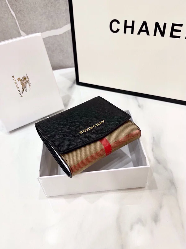 バーバリー 折りたたみ財布