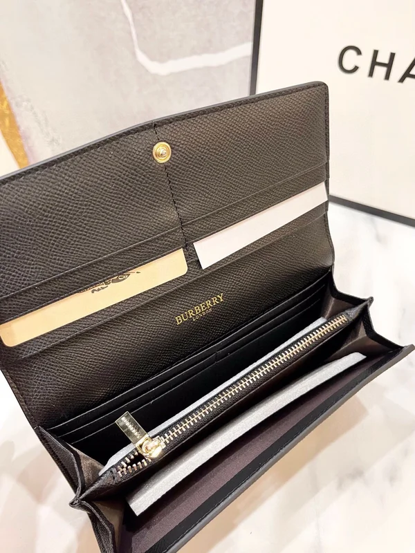Burberry 長財布 ブラック