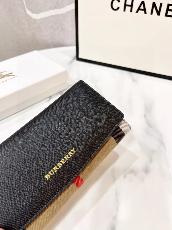 バーバリー コンチ ウォレット