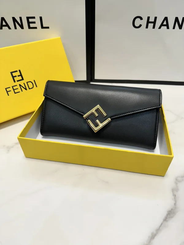 フェンディ 長財布 レディース