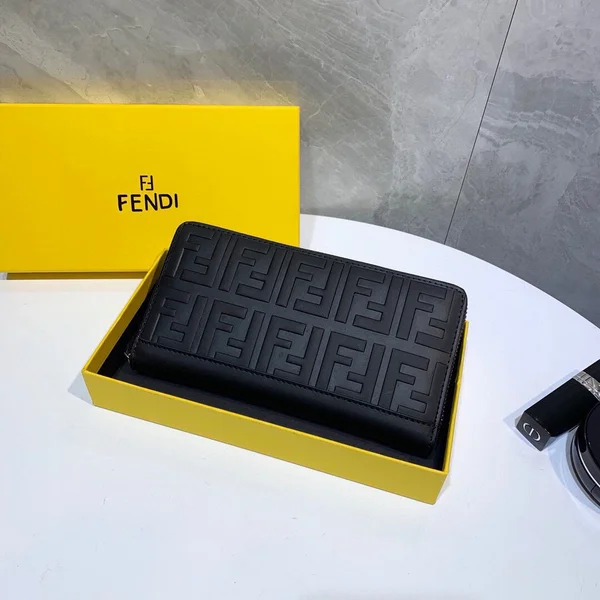 FENDI 長財布 メンズ