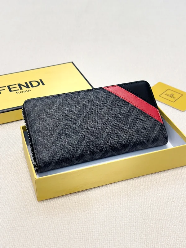 フェンディ ジップアラウンド財布
