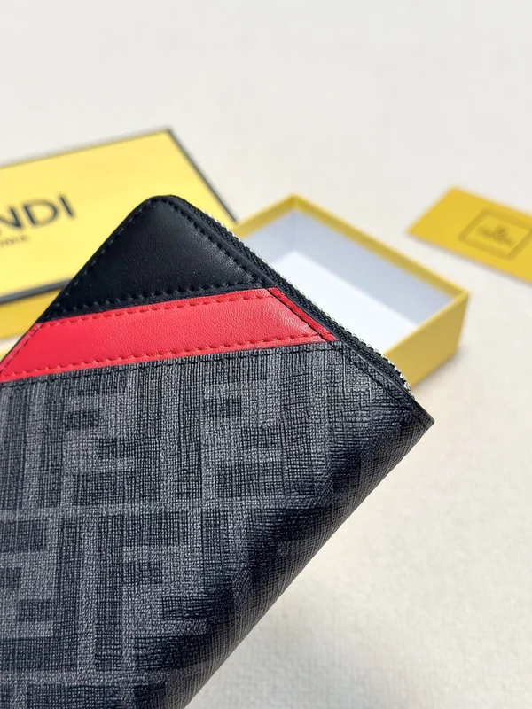 フェンディ メンズロングウォレット